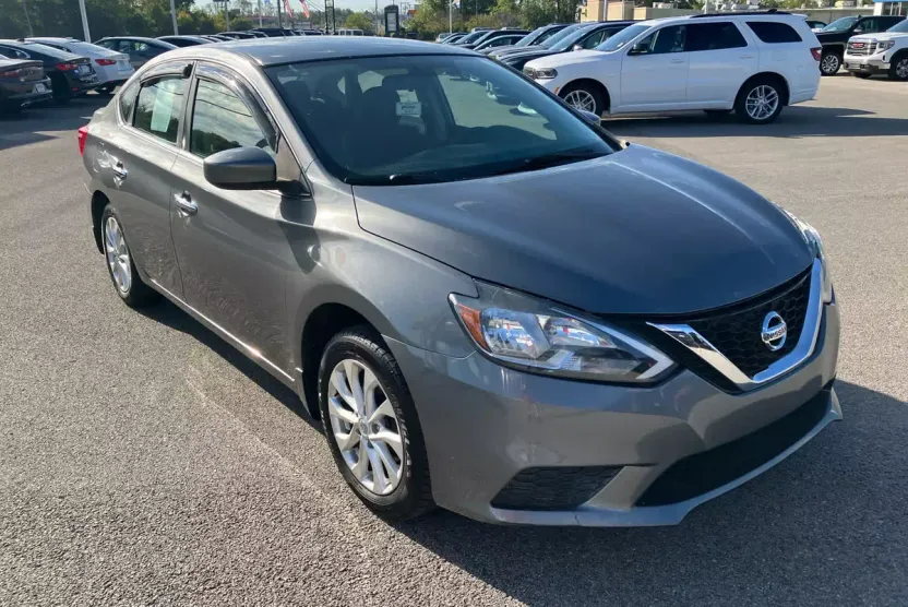 2017 Nissan Sentra S photo 1