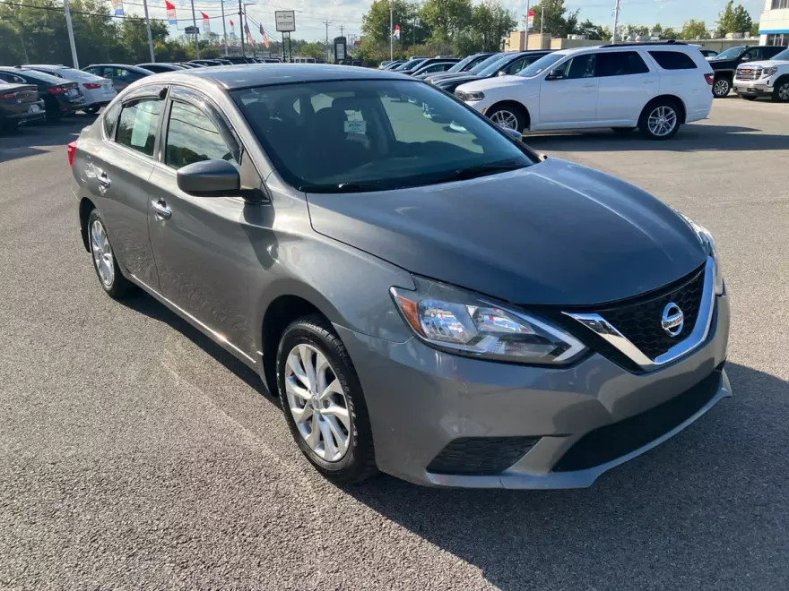 2017 Nissan Sentra S photo 1