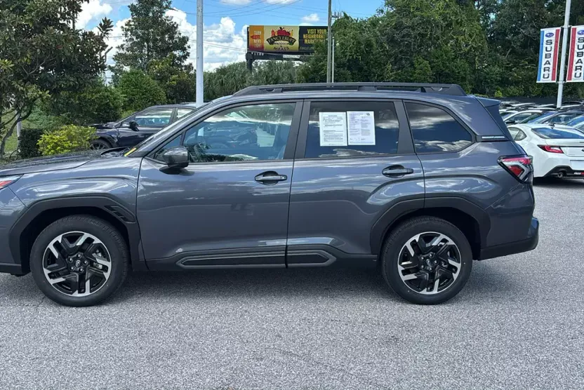 2025 Subaru Forester Limited photo 1