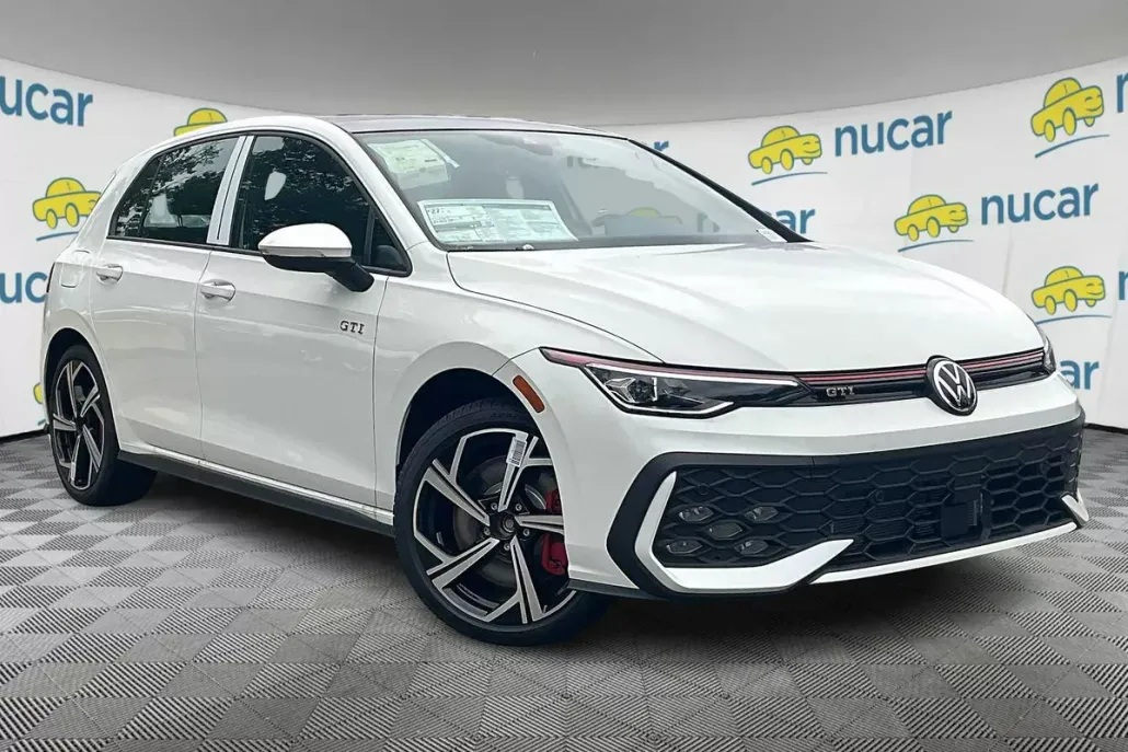 2025 Volkswagen Golf GTI SE photo 1