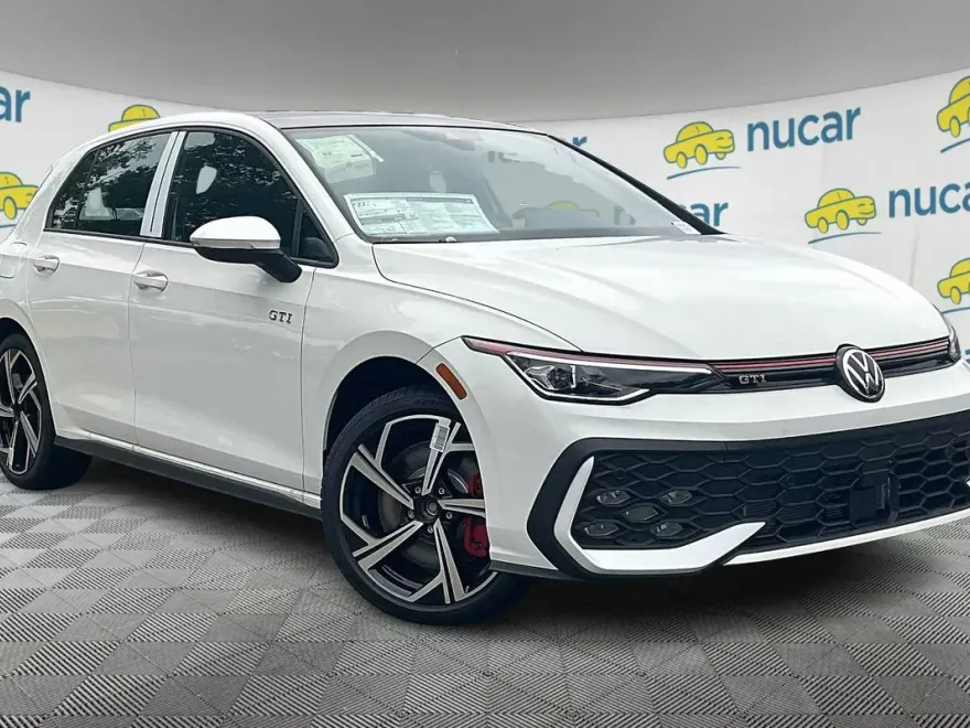 2025 Volkswagen Golf GTI SE photo 1