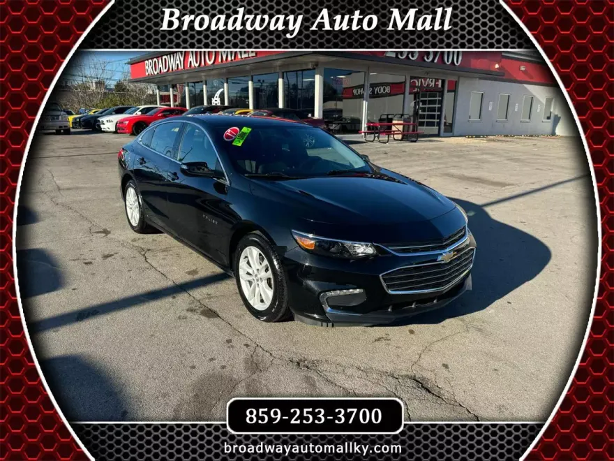 2017 Chevrolet Malibu 1LT photo 1
