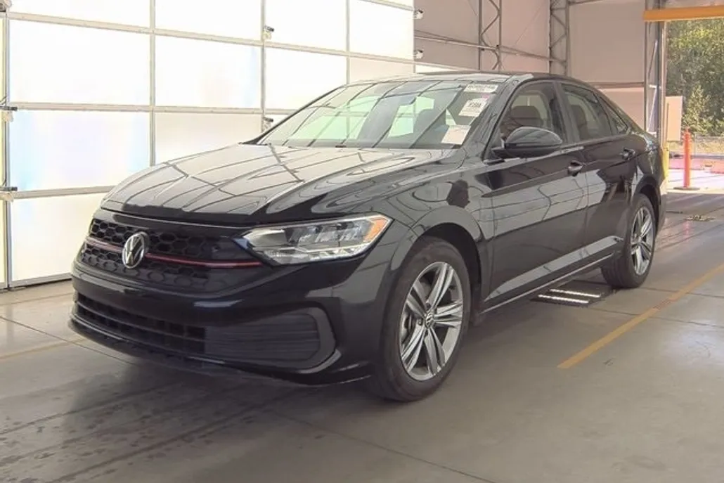 2024 Volkswagen Jetta SE photo 1
