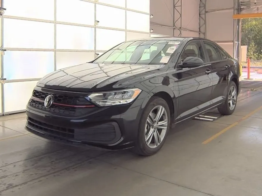 2024 Volkswagen Jetta SE photo 1