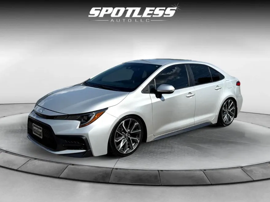2021 Toyota Corolla SE photo 1