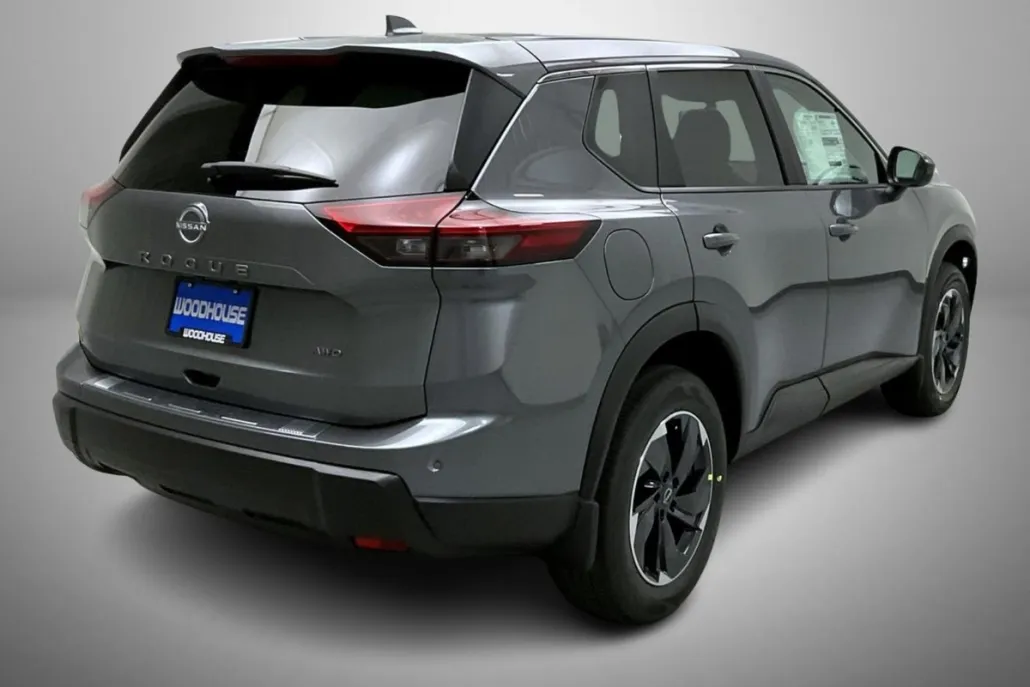 2026 Nissan Rogue SV photo 1