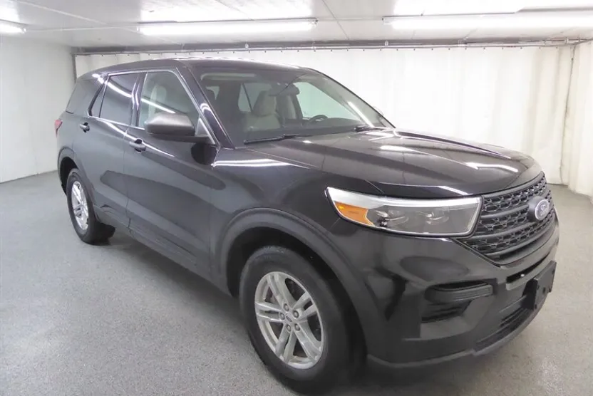 2022 Ford Explorer Base photo 1