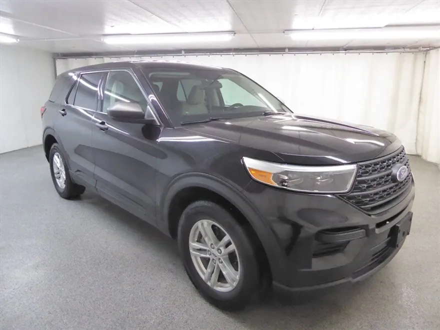 2022 Ford Explorer Base photo 1