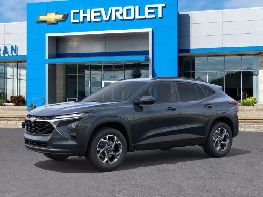 2025 Chevrolet Trax LT photo 1