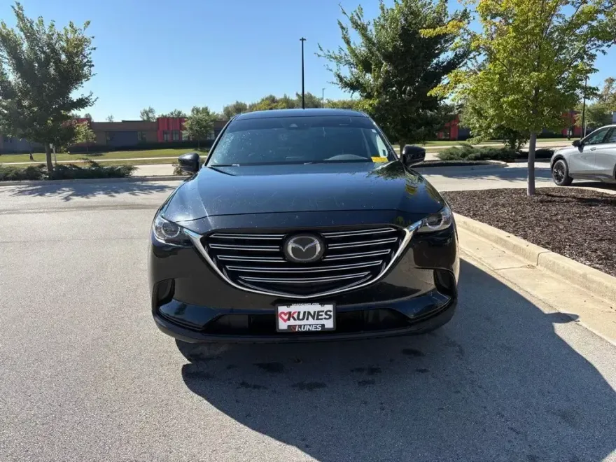 2019 Mazda CX-9 Touring photo 1