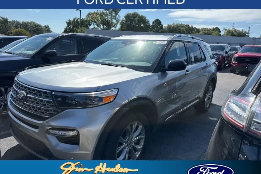 2024 Ford Explorer Limited photo 1