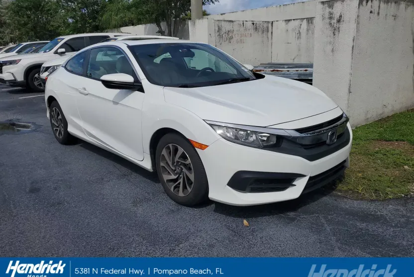 2018 Honda Civic photo 1