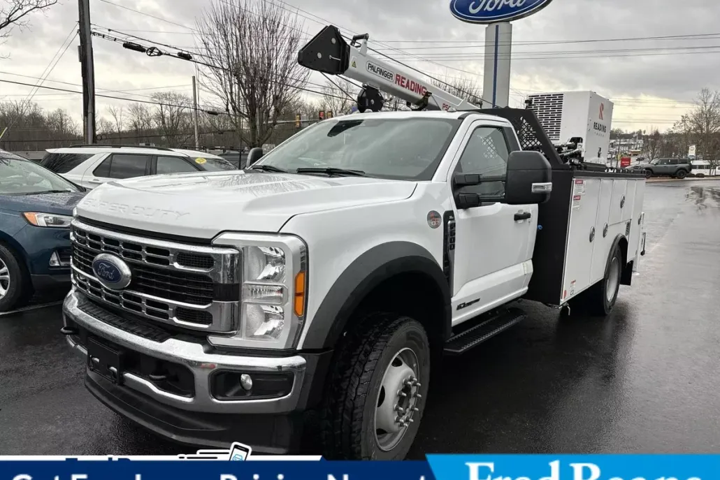 2024 Ford F-600 photo 1