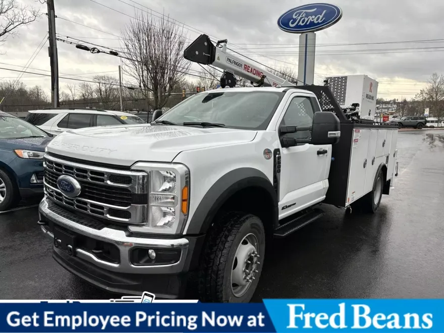 2024 Ford F-600 photo 1