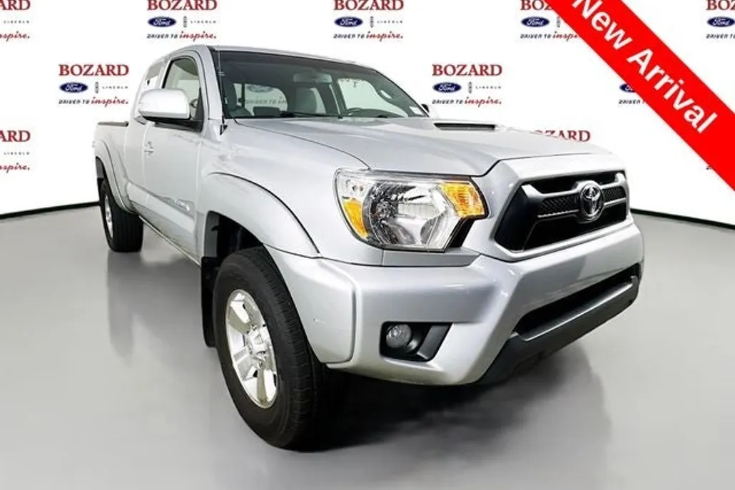 2013 Toyota Tacoma PreRunner V6 photo 1