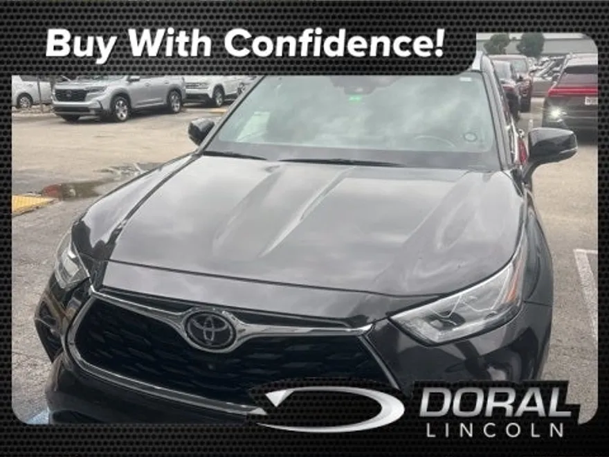 2021 Toyota Highlander Platinum photo 1