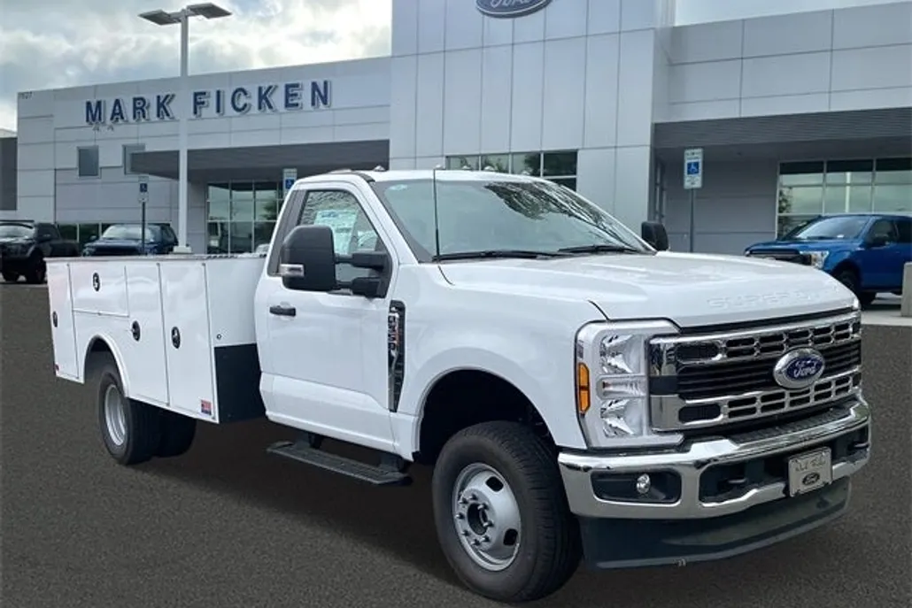 2024 Ford F-350 photo 1
