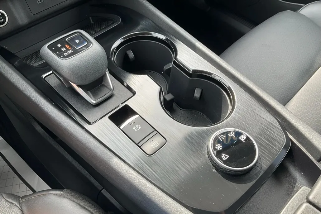 2021 Nissan Rogue SV photo 1