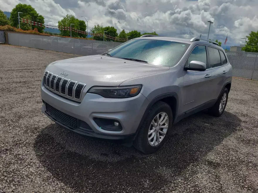 2019 Jeep Cherokee Latitude photo 1