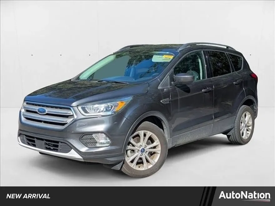 2019 Ford Escape SEL photo 1