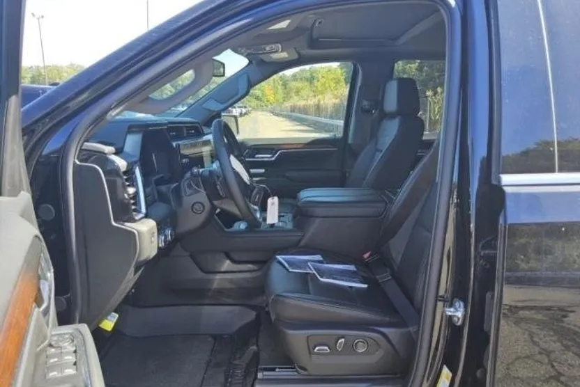 2025 Gmc Sierra 1500 Denali photo 1