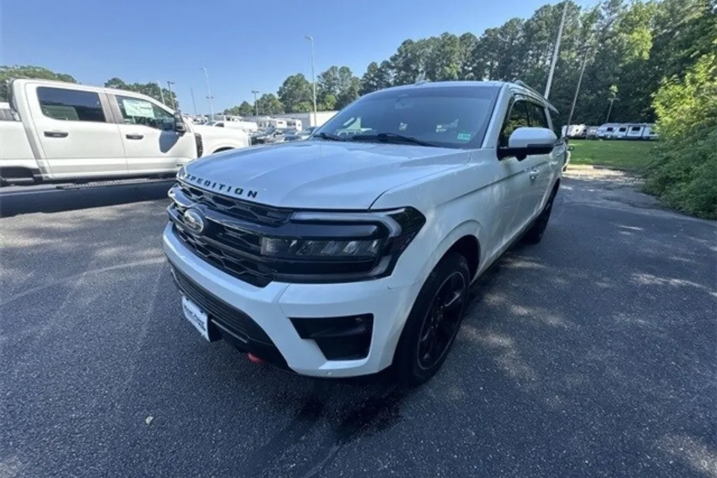 2024 Ford Expedition MAX Limited photo 1