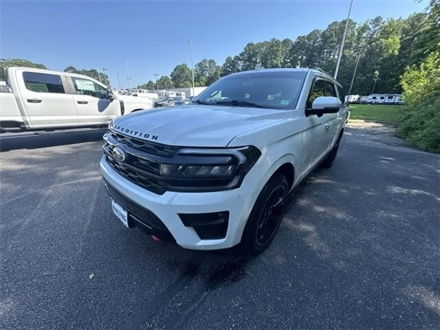 2024 Ford Expedition MAX Limited photo 1