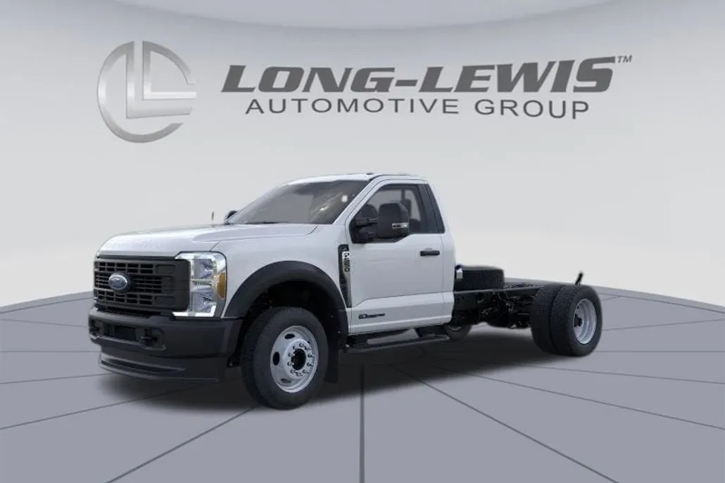 2026 Ford F-550 photo 1