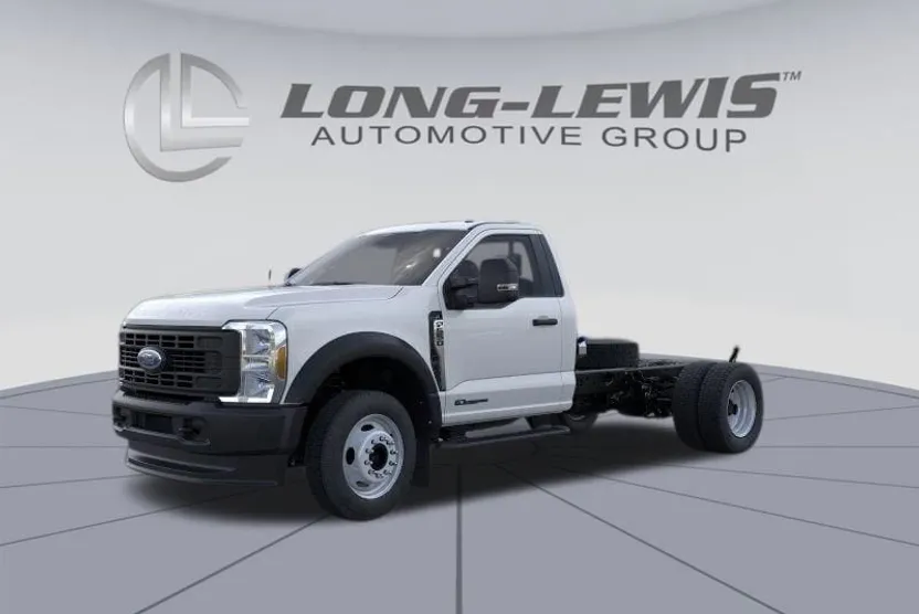 2026 Ford F-550 photo 1