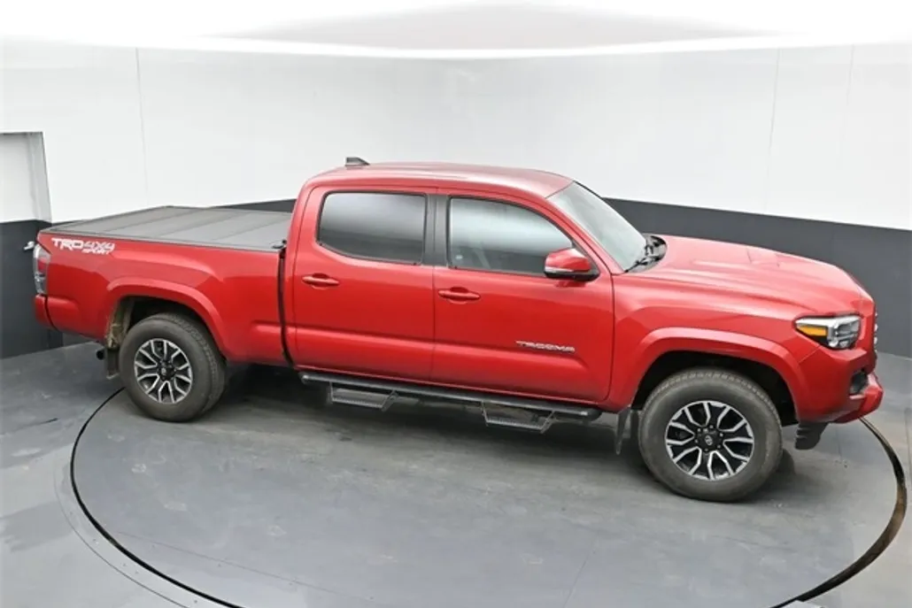 2023 Toyota Tacoma TRD Sport V6 photo 1