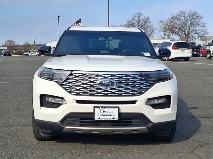 2023 Ford Explorer Platinum photo 1