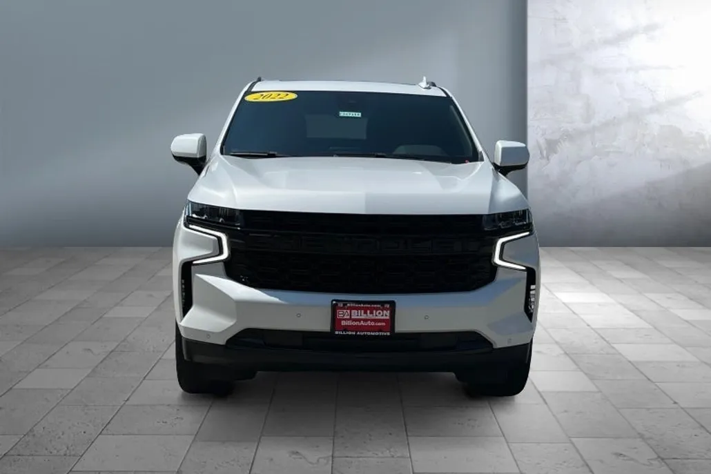 2023 Chevrolet Suburban RST photo 1