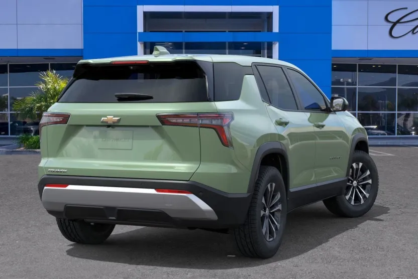 2026 Chevrolet Equinox LT photo 1