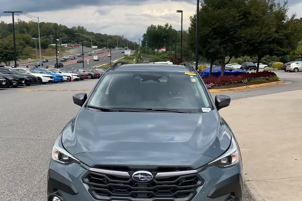2024 Subaru Crosstrek Premium photo 1
