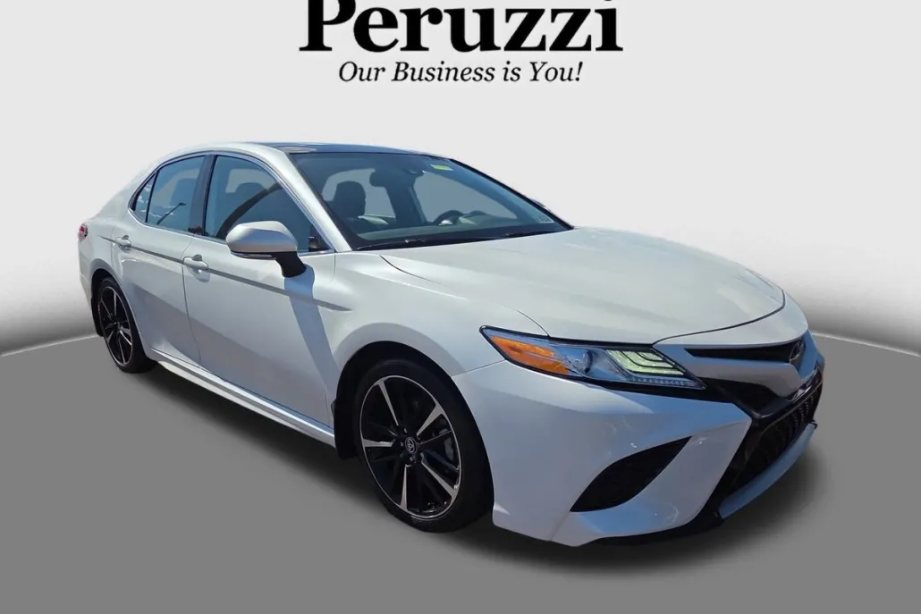 2020 Toyota Camry XSE photo 1