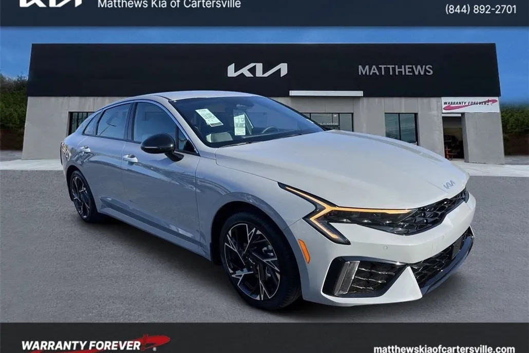 2025 Kia K5 GT-Line photo 1