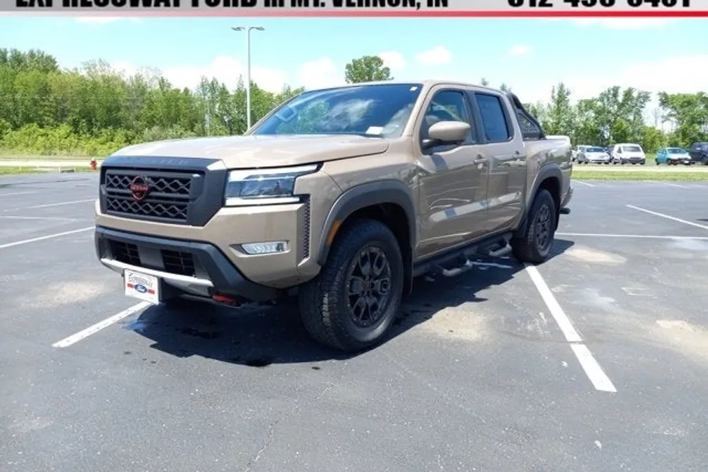 2022 Nissan Frontier PRO-4X photo 1