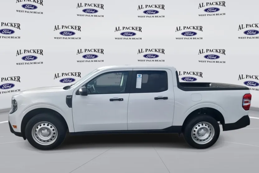 2025 Ford Maverick XLT photo 1