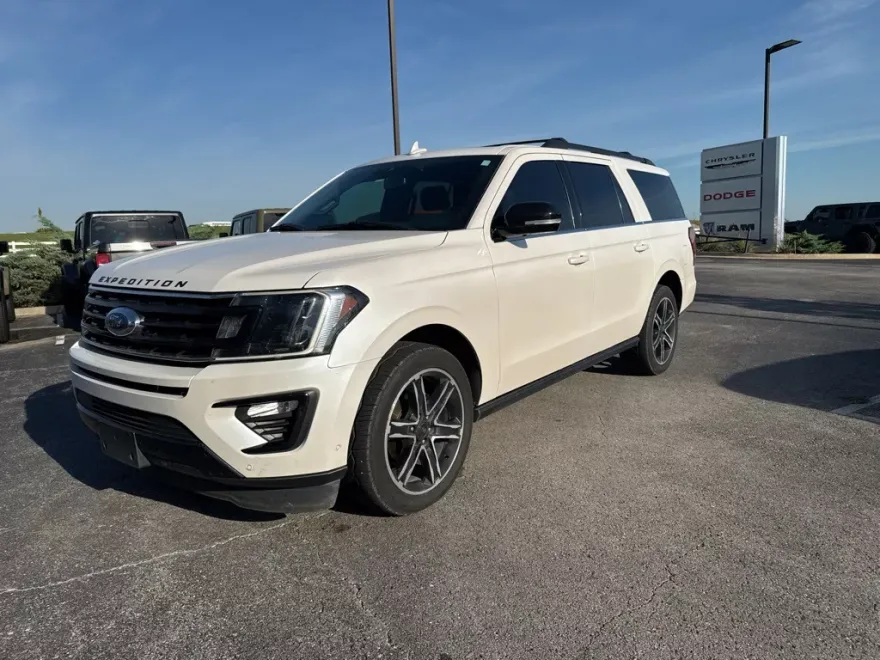 2019 Ford Expedition MAX Limited photo 1