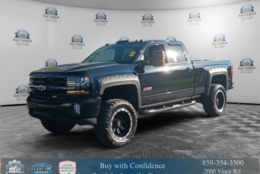 2018 Chevrolet Silverado 1500 LT2 photo 1