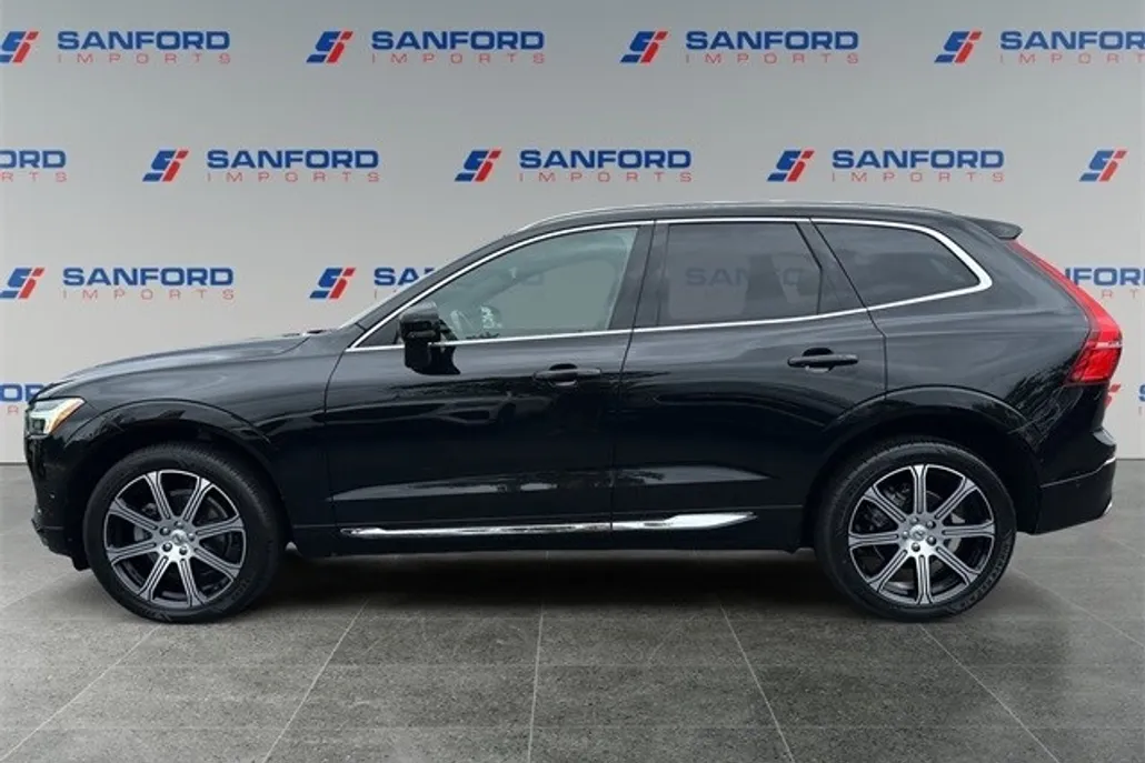 2021 Volvo XC60 T5 Inscription photo 1