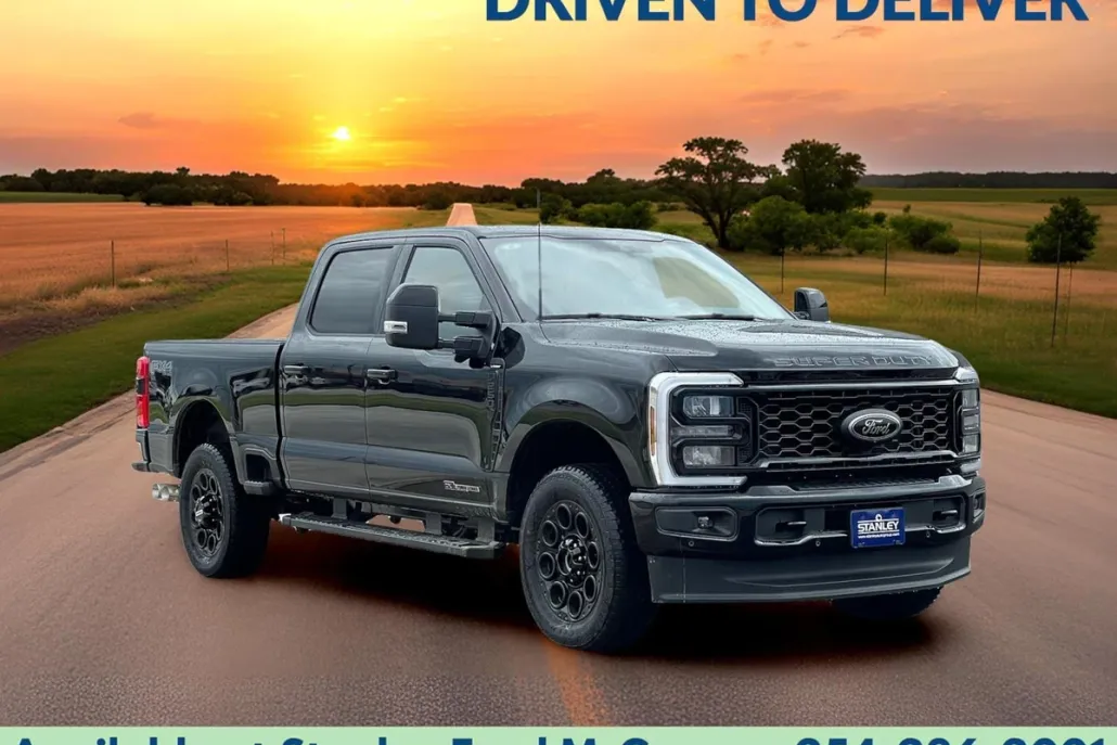 2025 Ford F-250 Lariat photo 1