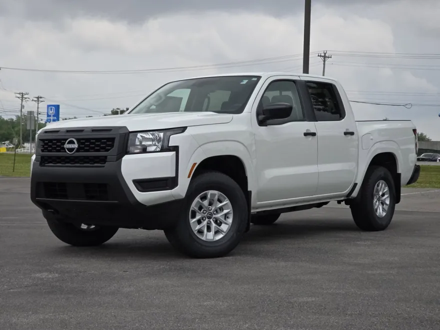 2025 Nissan Frontier S Crew Cab photo 1