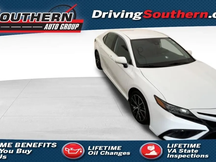 2023 Toyota Camry SE photo 1