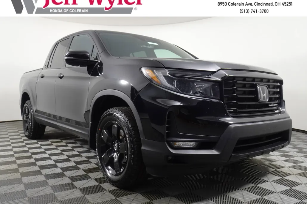 2023 Honda Ridgeline Black Edition photo 1