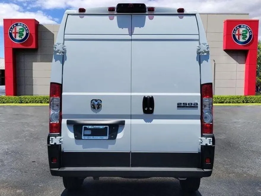2025 Ram ProMaster 2500 photo 4