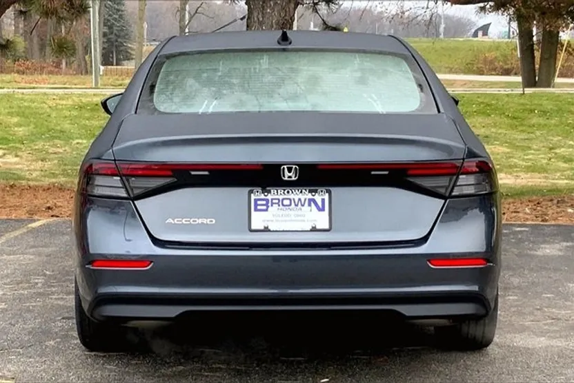 2025 Honda Accord SE photo 1