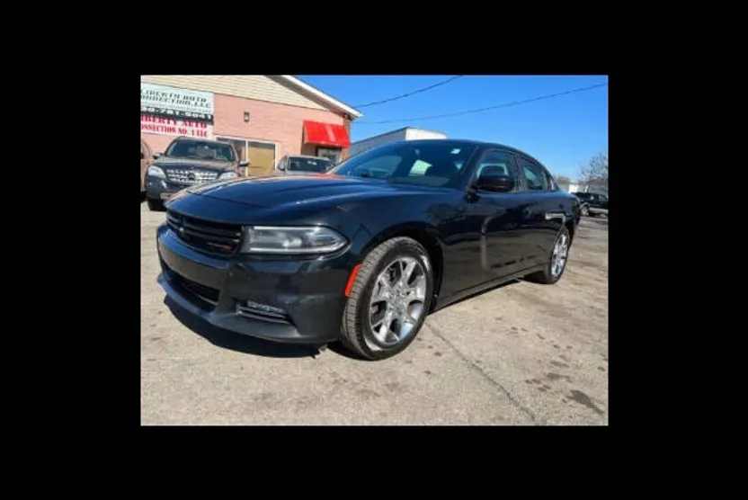2016 Dodge Charger SXT AWD photo 1