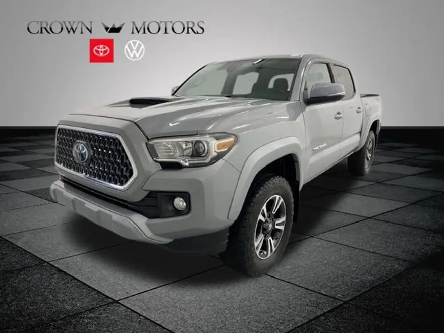 2019 Toyota Tacoma TRD Sport photo 1