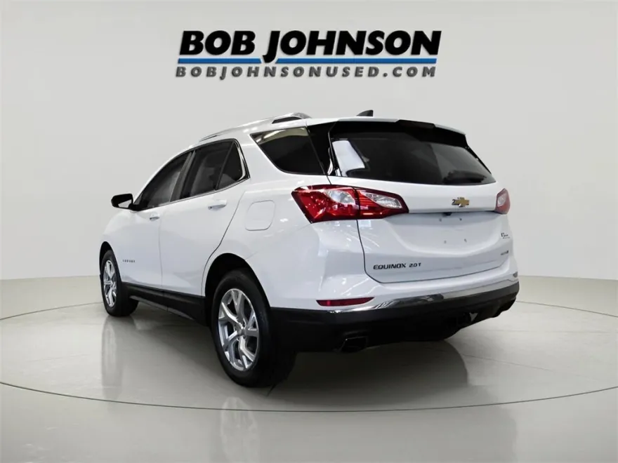 2020 Chevrolet Equinox LT photo 1